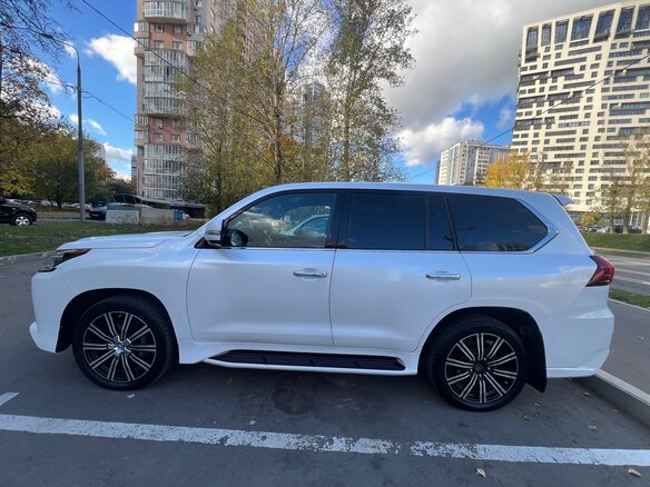 2018 Lexus LX 450d III Рестайлинг 2, белый, 6500000 рублей - вид 6