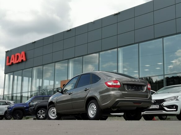 2026 Lada (ВАЗ) Granta I Рестайлинг, коричневый - вид 8