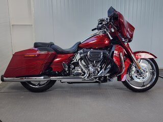 2016 Harley-Davidson CVO Street Glide, красный, 1569000 рублей, вид 1