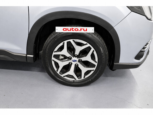 2023 Subaru Forester V Рестайлинг, серебристый, 2580000 рублей - вид 8
