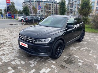 2017 Volkswagen Tiguan II, чёрный, 1950000 рублей, вид 1