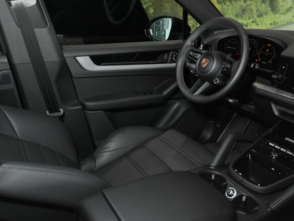 2025 Porsche Cayenne Coupé III Рестайлинг, чёрный, 16500000 рублей - вид 10