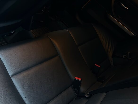 2008 BMW 3 серии 325xi V (E90/E91/E92/E93), белый, 1200000 рублей - вид 12