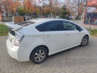 2009 Toyota Prius III (XW30), белый, 599999 рублей, вид 3