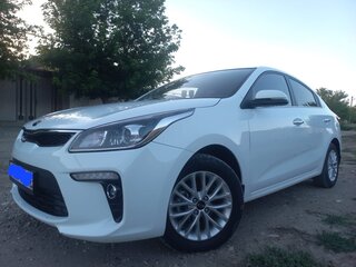 2019 Kia Rio IV, белый, 1496000 рублей, вид 1