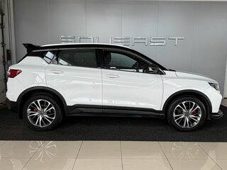 2023 Geely Coolray I, белый, 2069000 рублей, вид 3