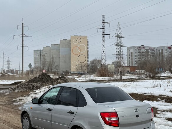 2016 Lada (ВАЗ) Granta I, серебристый, 460000 рублей - вид 6