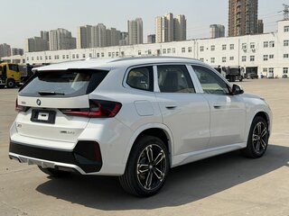 2026 BMW X1 Long 25Li sDrive III (U11/U12), белый, 5690000 рублей, вид 3