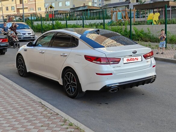2019 Kia Optima IV Рестайлинг, белый, 2150000 рублей - вид 7