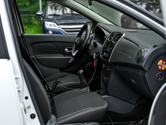 2020 Renault Sandero II Рестайлинг, белый - вид 10