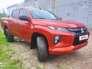 2019 Mitsubishi L200 V Рестайлинг, оранжевый, 2050000 рублей, вид 2