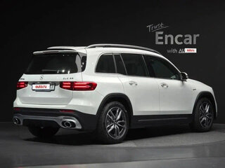 2025 Mercedes-Benz GLB AMG 35 AMG I (X247) Рестайлинг, белый, 5900000 рублей, вид 3