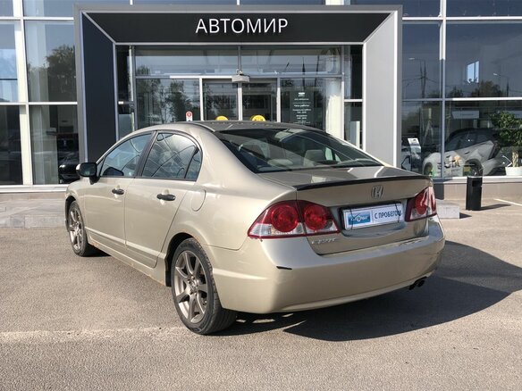 2008 Honda Civic VIII, золотистый, 390000 рублей - вид 6