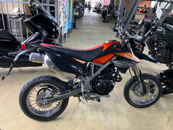 2014 Kawasaki D-tracker 125, оранжевый, 185000 рублей - вид 1