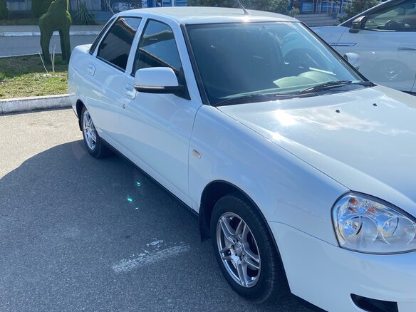 2014 Lada (ВАЗ) Priora I Рестайлинг, белый, 1030000 рублей - вид 5