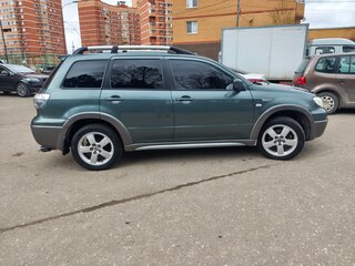 2005 Mitsubishi Outlander I, зелёный, 550000 рублей, вид 4