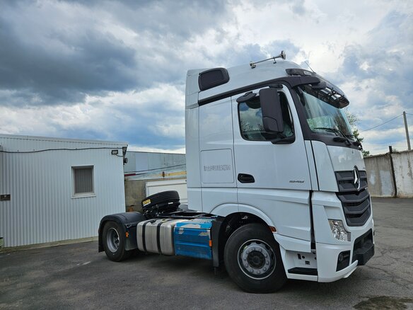 2023 Mercedes-Benz Actros, белый, 17500000 рублей - вид 10