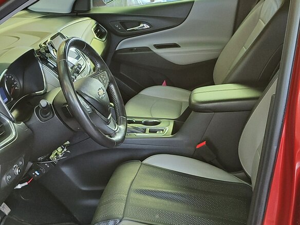 2020 Chevrolet Equinox III, оранжевый, 1900000 рублей - вид 3
