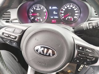 2018 Kia Rio X-Line IV, белый, 1590000 рублей, вид 5