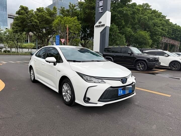 Открыть фотографии: Toyota Corolla XII (E210)