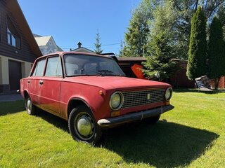 1984 Lada (ВАЗ) 21011, красный, 150000 рублей, вид 2