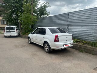 2014 Renault Logan I Рестайлинг, белый, 370000 рублей, вид 3
