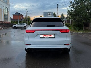 2021 Porsche Cayenne III, белый, 10500000 рублей, вид 2
