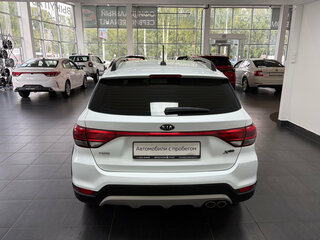 2018 Kia Rio X-Line IV, белый, 1554000 рублей, вид 5