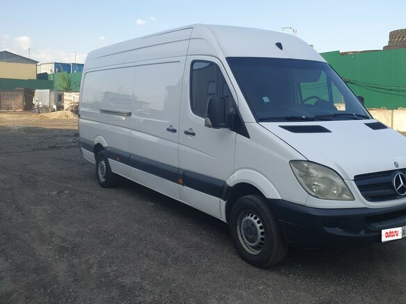 2009 Mercedes-Benz Sprinter, белый, 1600000 рублей - вид 2