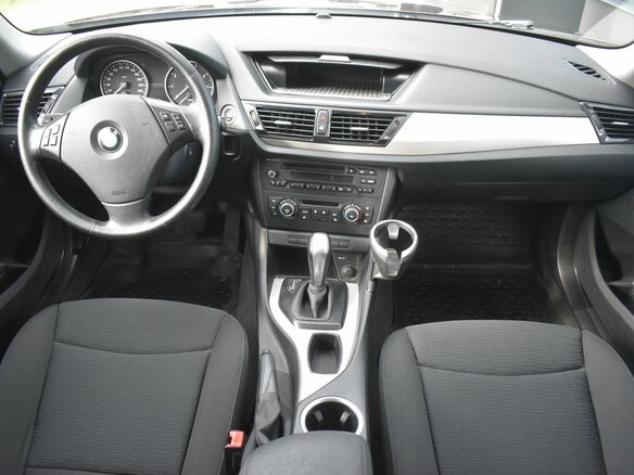 2013 BMW X1 18i I (E84) Рестайлинг, коричневый - вид 11