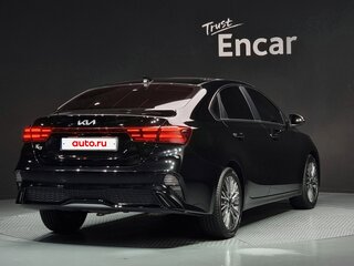 2022 Kia K3 II Рестайлинг, чёрный, 1640000 рублей, вид 3