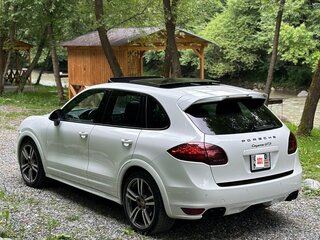 2014 Porsche Cayenne GTS II (958), белый, 1650000 рублей, вид 2