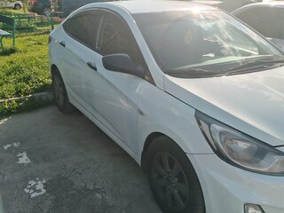 2012 Hyundai Solaris I, белый, 530000 рублей, вид 3