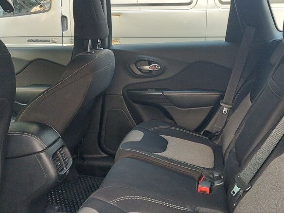 2014 Jeep Cherokee V (KL), чёрный, 1750000 рублей - вид 12