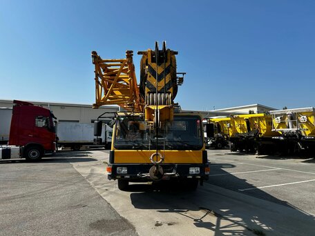 2008 XCMG QY70K, жёлтый, 7990000 рублей, вид 2