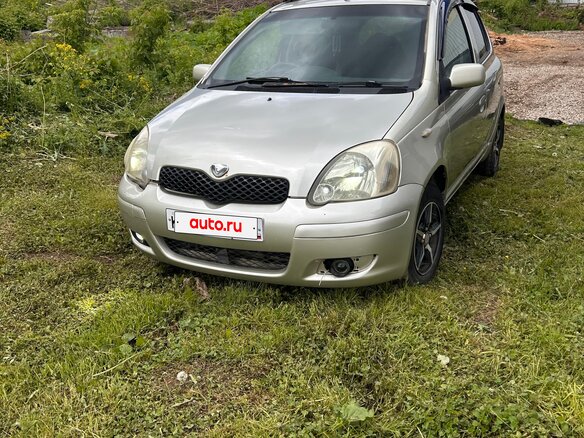 2002 Toyota Vitz I (P10), серый, 350000 рублей - вид 2