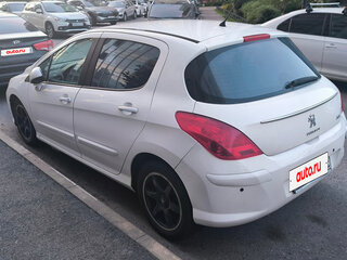 2012 Peugeot 308 I Рестайлинг, белый, 330000 рублей, вид 5