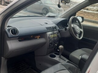 2003 Mazda Demio II (DY), серебристый, 300000 рублей, вид 5