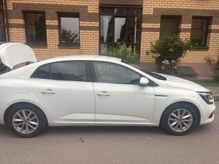 2019 Renault Megane IV, белый, 1600000 рублей, вид 4