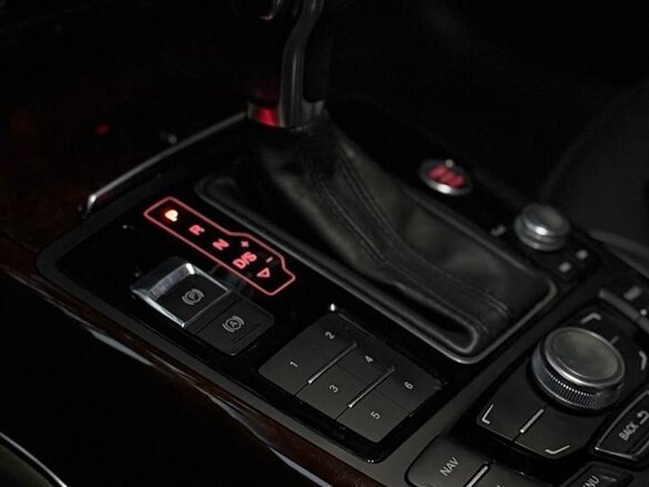 2012 Audi A6 IV (C7), чёрный, 2200000 рублей - вид 20