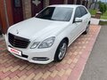2012 Mercedes-Benz E-Класс 200 7G-Tronic IV (W212, S212, C207), белый