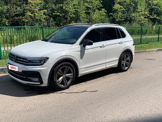 2018 Volkswagen Tiguan II, белый, 2500000 рублей, вид 1