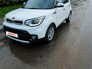 2017 Kia Soul II Рестайлинг, белый, 2200000 рублей, вид 1