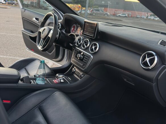 2014 Mercedes-Benz A-Класс AMG 45 AMG I (W176), серебристый, 1900000 рублей - вид 14