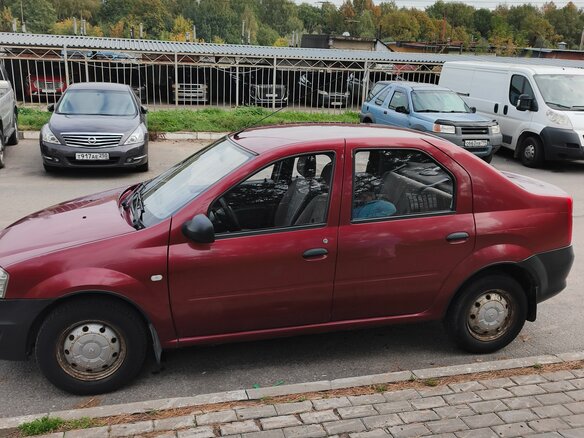 2010 Renault Logan I Рестайлинг, красный, 475000 рублей - вид 5