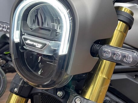 2024 Benelli Leoncino 800 Trail, серебристый, 730000 рублей, вид 4