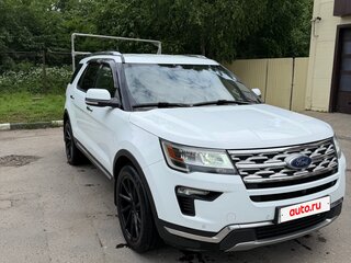 2018 Ford Explorer V Рестайлинг 2, белый, 3000000 рублей, вид 3