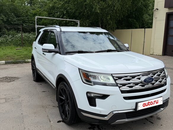 2018 Ford Explorer V Рестайлинг 2, белый, 3000000 рублей - вид 2