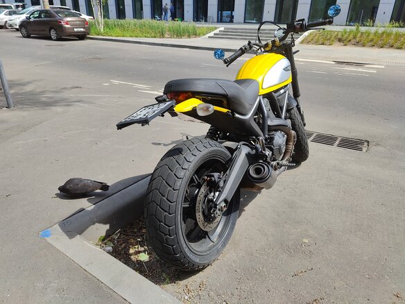 2015 Ducati Scrambler 800, жёлтый, 420000 рублей - вид 1