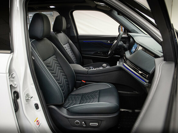 2024 Changan CS95 I Рестайлинг 2, белый, 4629900 рублей - вид 5